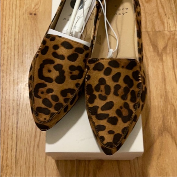 Cheetah print flats - Picture 2 of 5